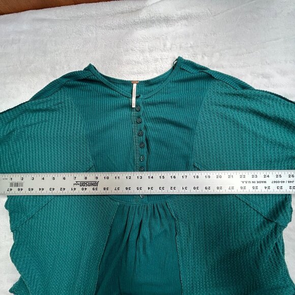 Free People Womens Teal Waffle Knit Leo Henley Top XS Long Sleeve Oversized - Picture 7 of 8